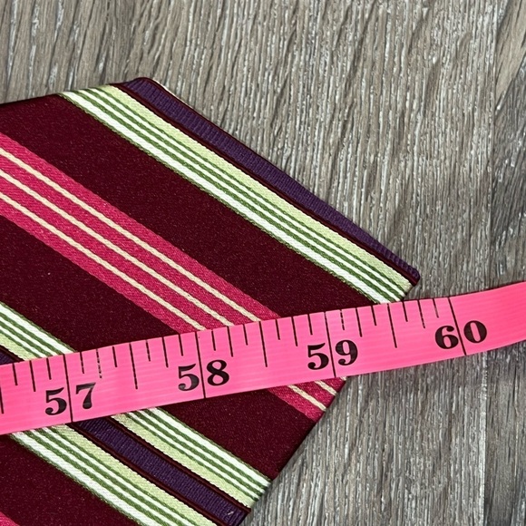 Ermenegildo Zegna Red Power Stripe Made in Italy 100% Silk Designer Tie EUC - Picture 11 of 12